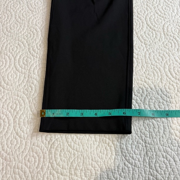 Lululemon Athletica Classic Black Jogger Pants On the Fly size 8 - Picture 11 of 14